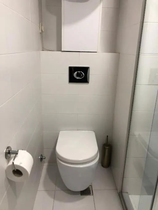 Leo Group Best Studio 23-11 Apartamento Batumi